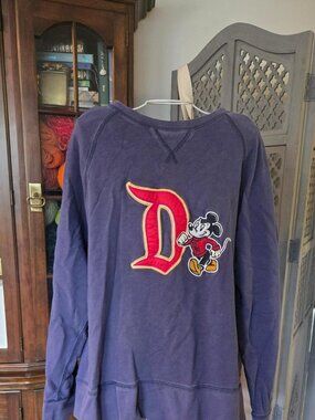Vintage Disney navy Mickey Mouse sweatshirt
